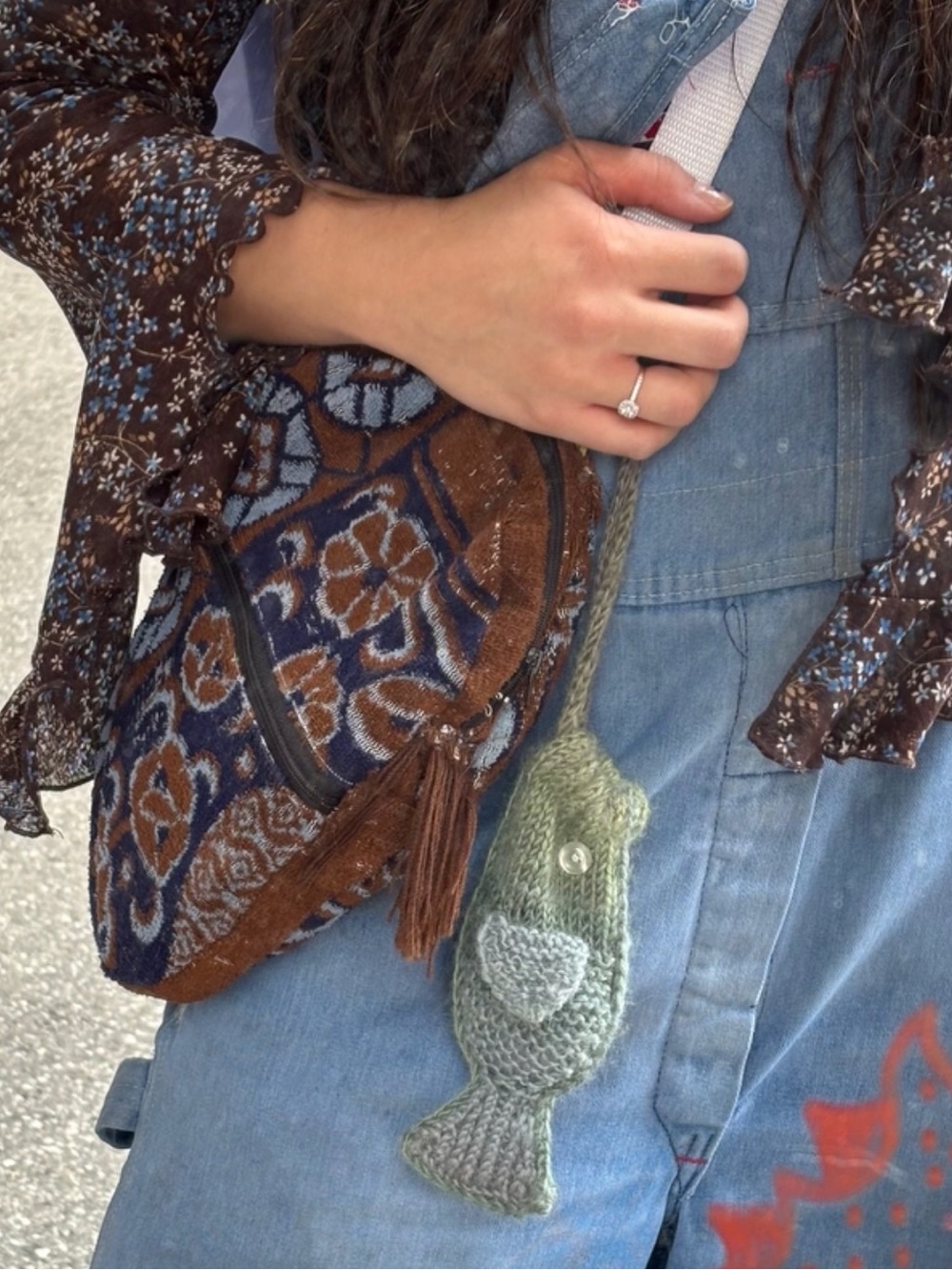 Knitted Fish Pouch - Picture 2 of 5